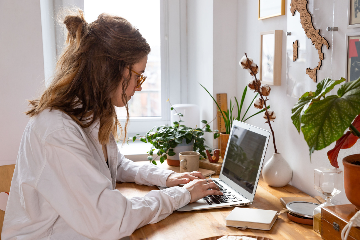 woman working on laptop